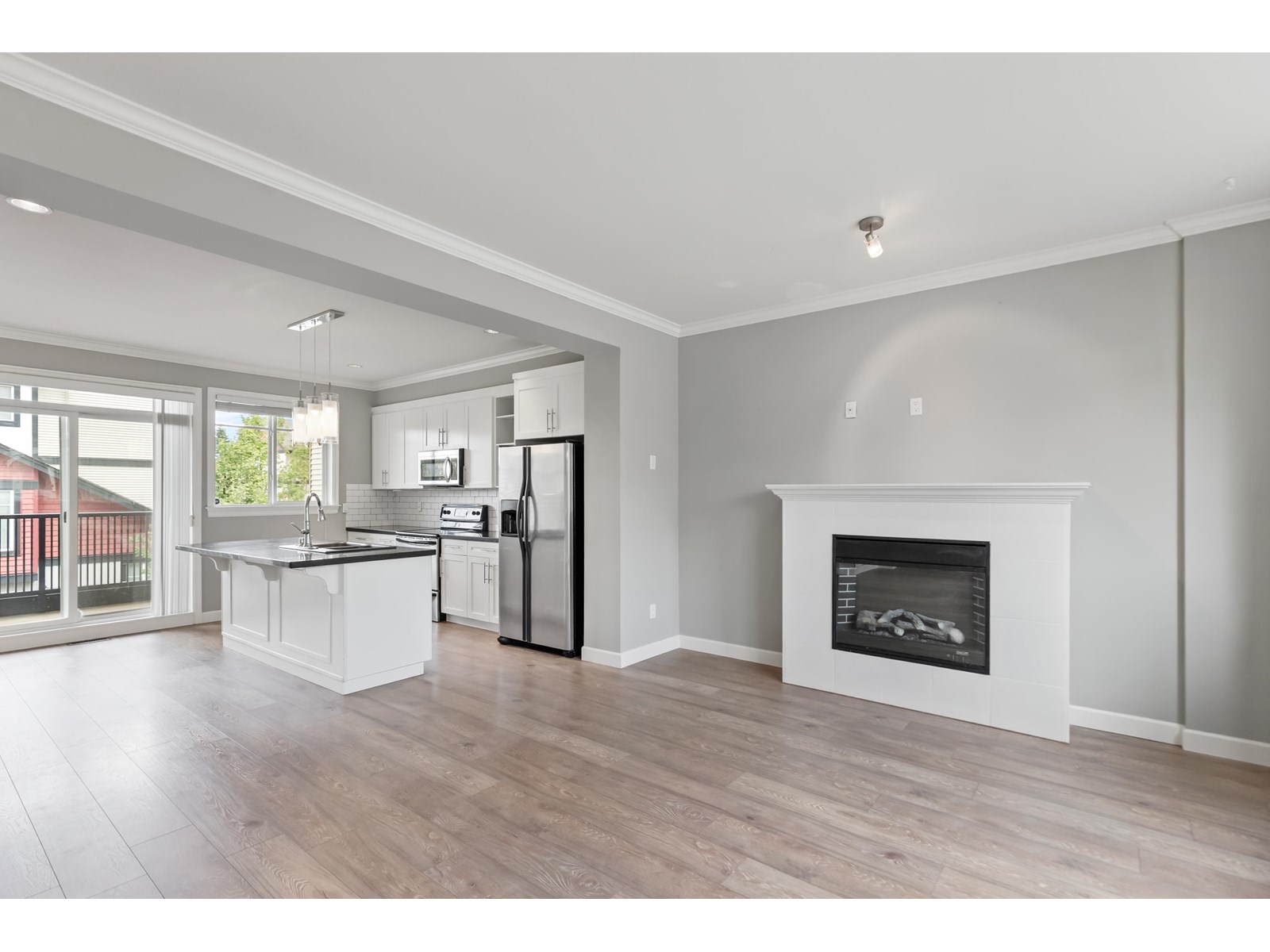 Photo 5 of 37 7168 179 Street, Surrey BC