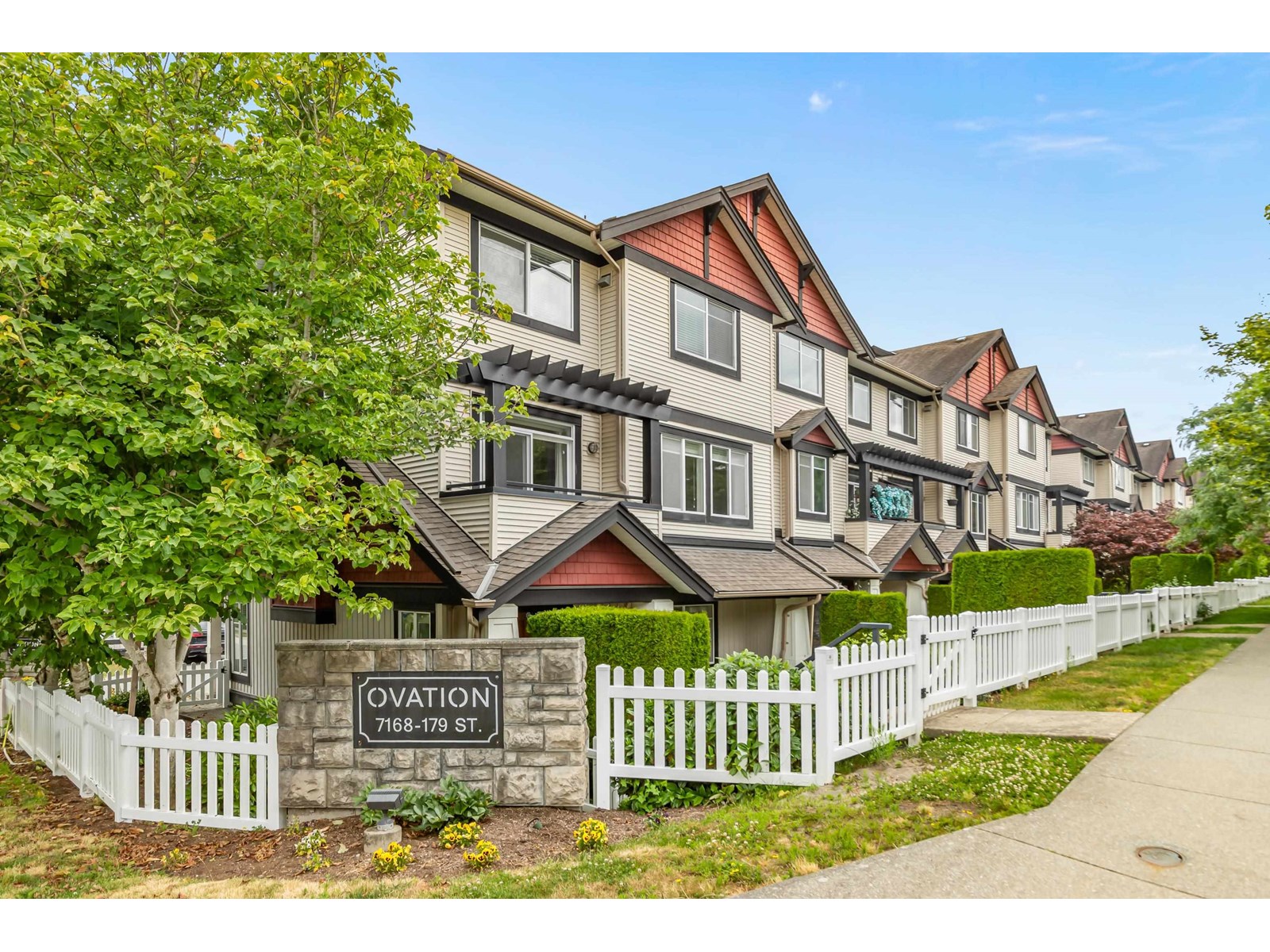 Photo 33 of 37 7168 179 Street, Surrey BC