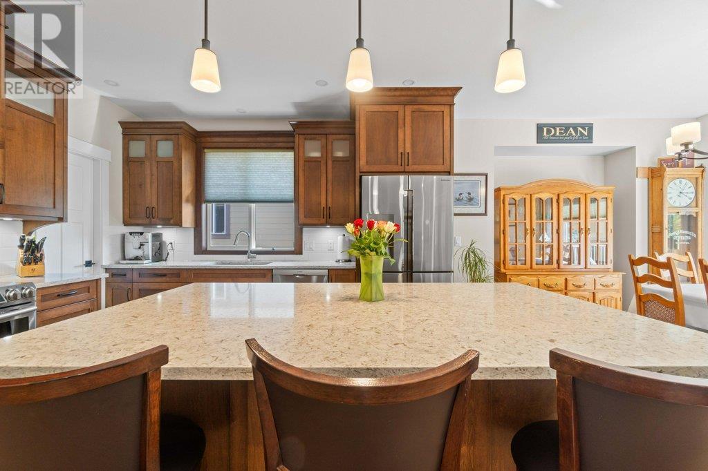 Photo 5 of 1321 24 Street Se, Salmon Arm BC