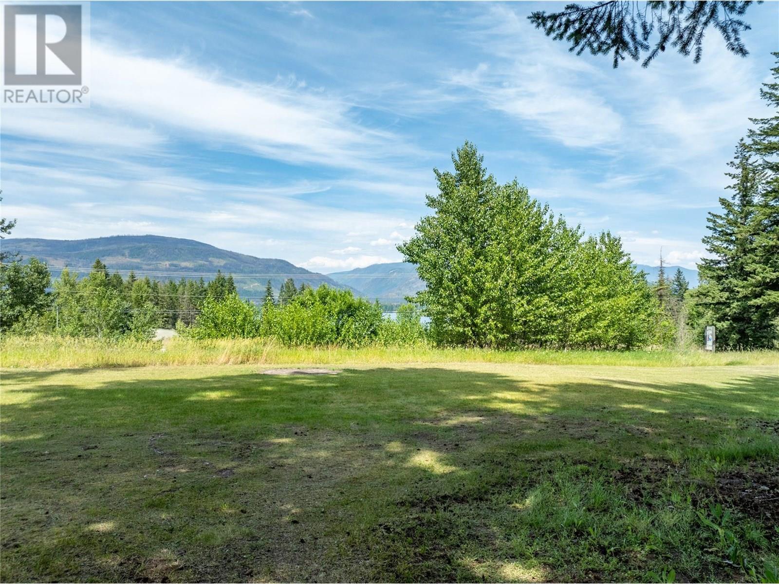 Photo 5 of 851 Dilworth Road, Sorrento BC