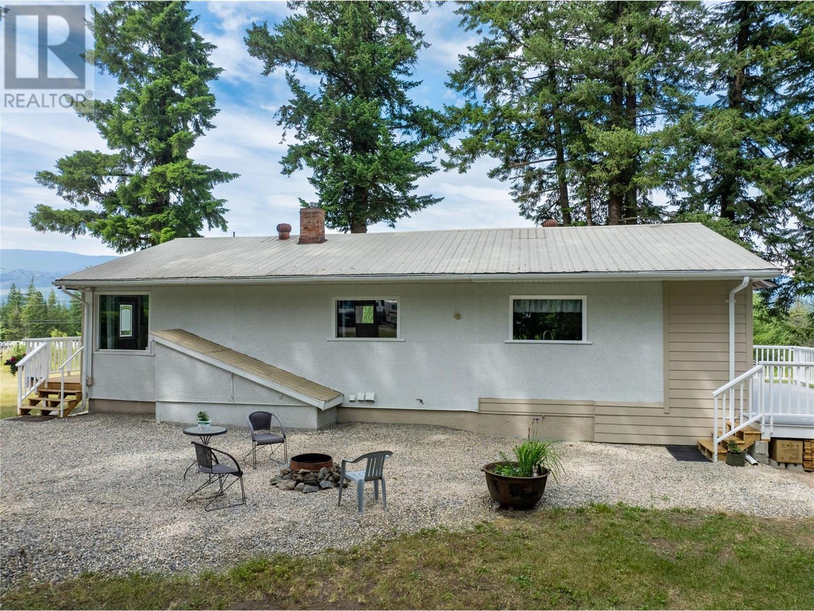 Photo 7 of 851 Dilworth Road, Sorrento BC