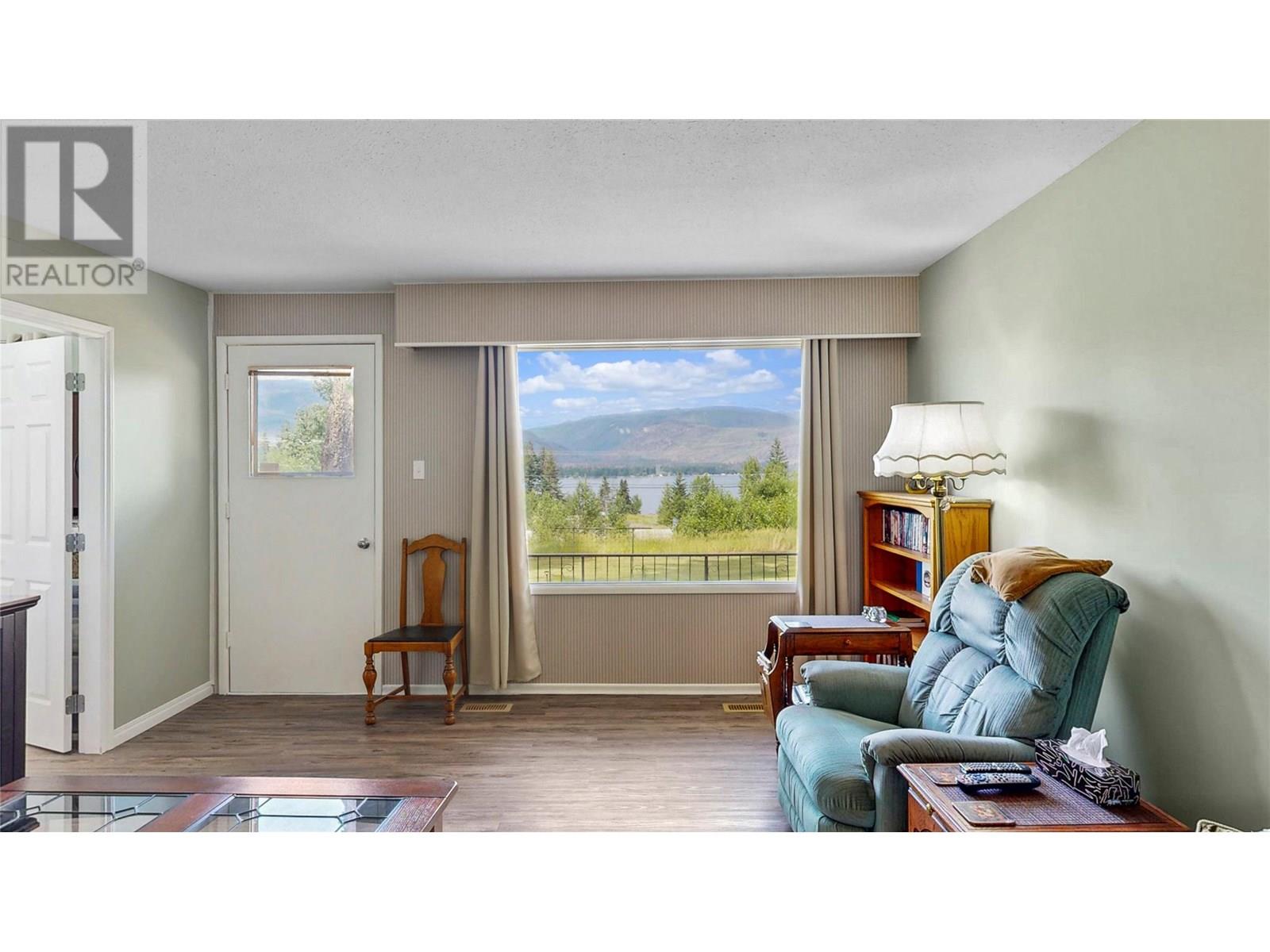 Photo 9 of 851 Dilworth Road, Sorrento BC
