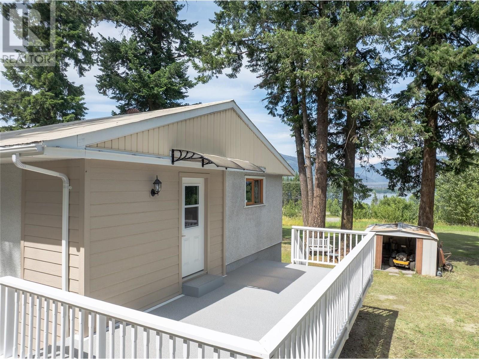 Photo 14 of 851 Dilworth Road, Sorrento BC