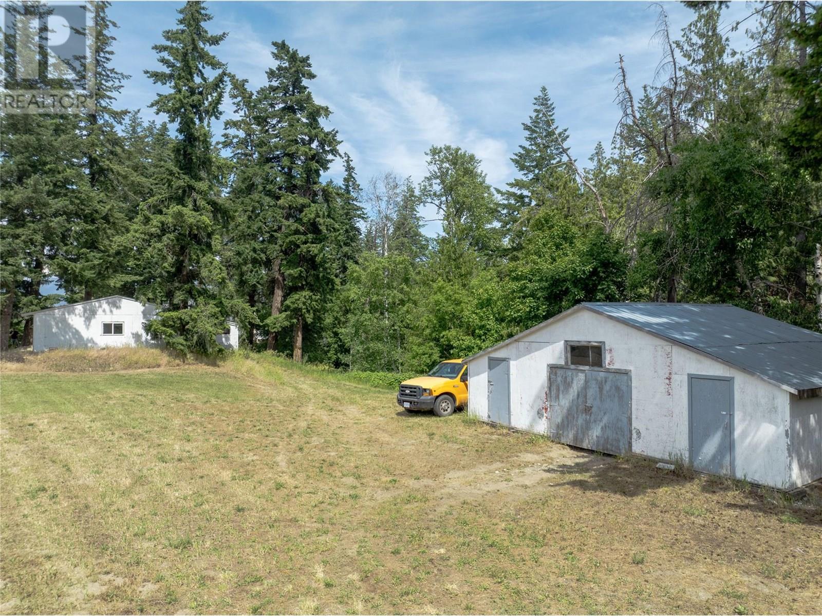 Photo 25 of 851 Dilworth Road, Sorrento BC