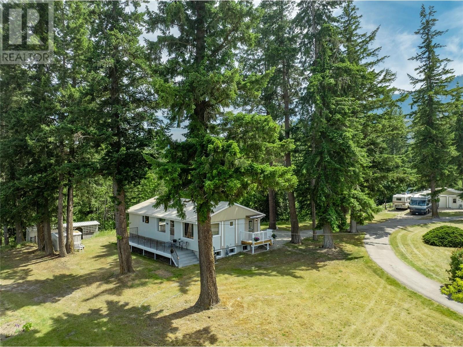 Photo 31 of 851 Dilworth Road, Sorrento BC