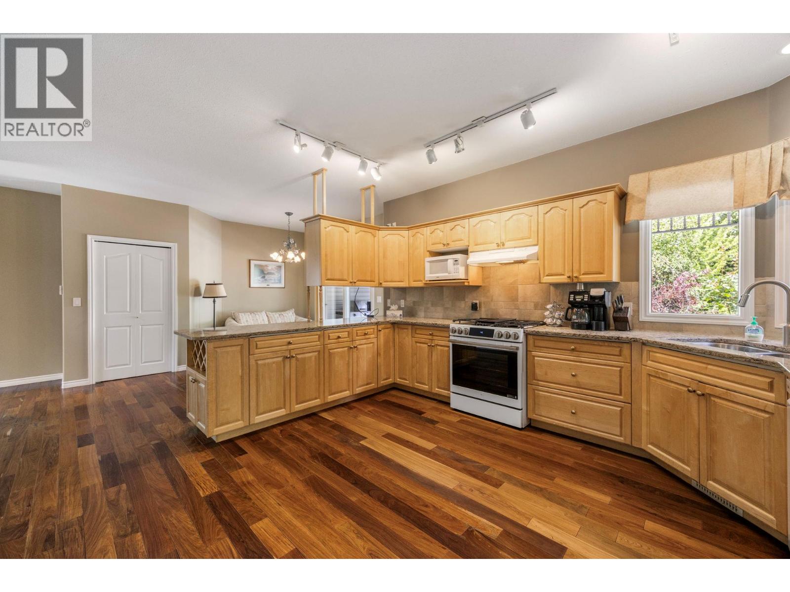  758 Varney Court, Kelowna