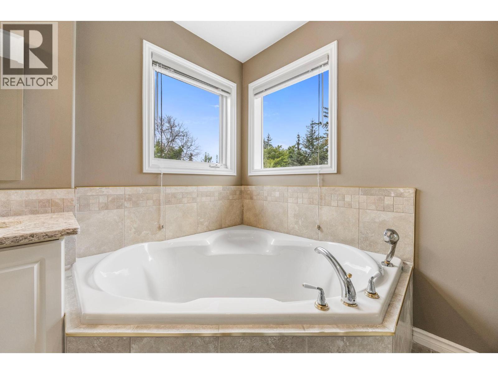  758 Varney Court, Kelowna