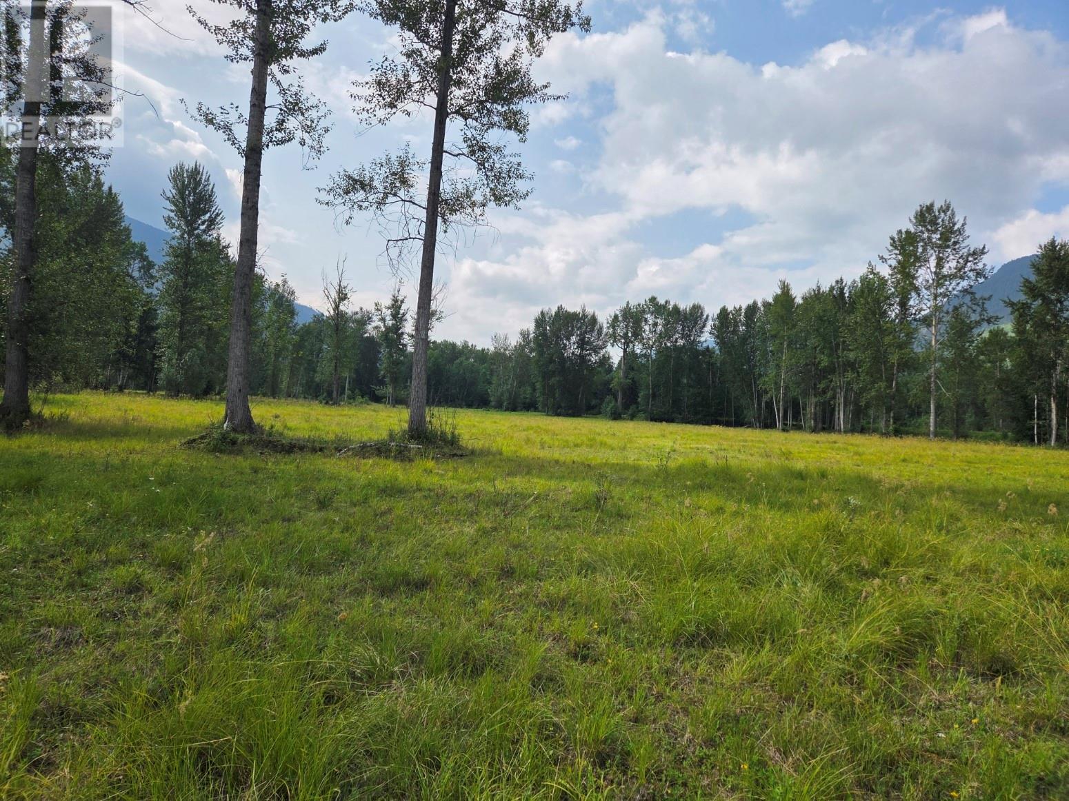Photo 36 of 3284 3326 Yellowhead Highway S, Clearwater BC