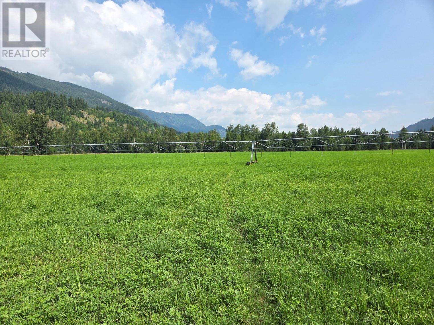 Photo 1 of 3284 3326 Yellowhead Highway S, Clearwater BC