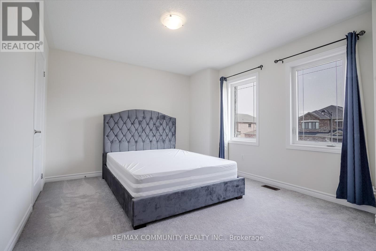 Photo 16 of 16 Jardine Street, Brock ON