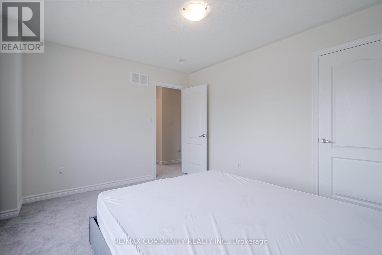 Photo 28 of 16 Jardine Street, Brock ON