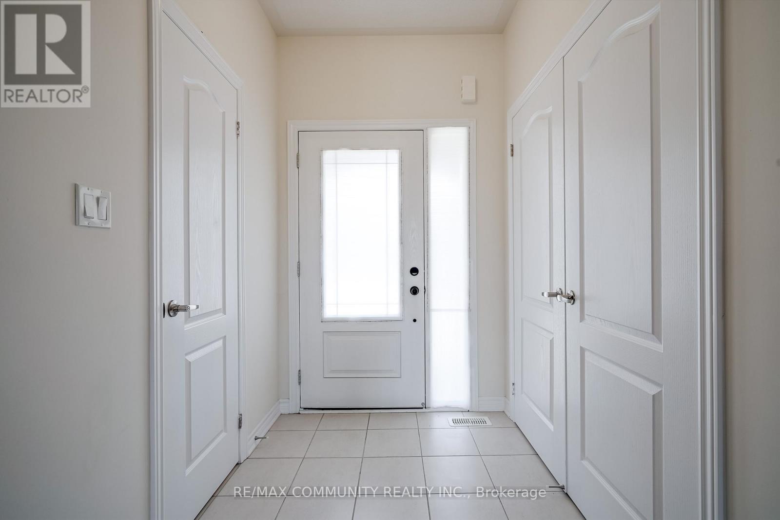 Photo 20 of 16 Jardine Street, Brock ON
