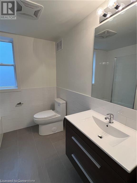 Photo 9 of 38 West Avenue S Unit 303, Hamilton ON