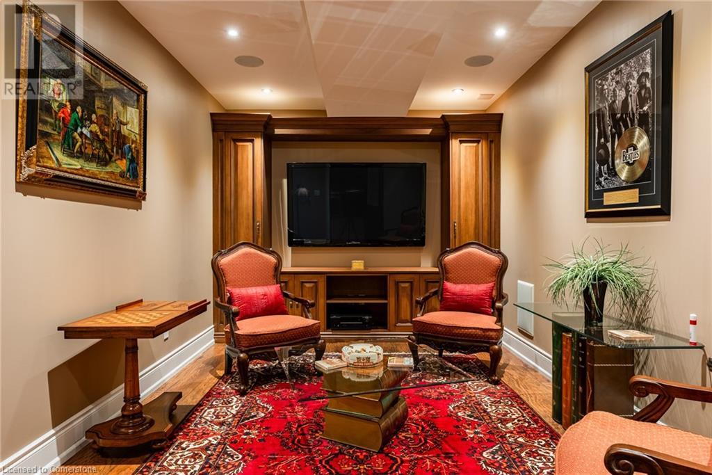 Photo 35 of 2594 Bluffs Way, Burlington ON