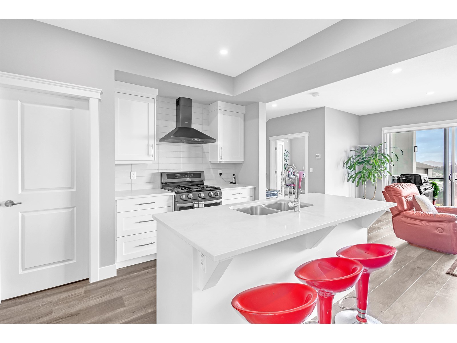 Photo 9 of 5510 Maclachlan Place Promontory, Chilliwack BC