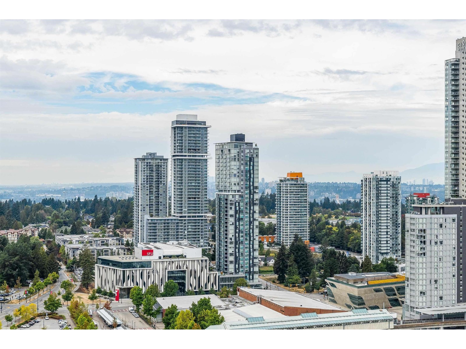 Photo 18 of 1704 13685 102 Avenue, Surrey BC