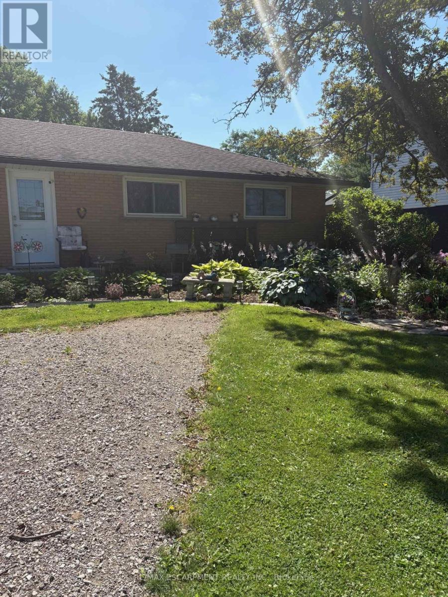 Photo 1 of 723 Glancaster Road, Hamilton ON