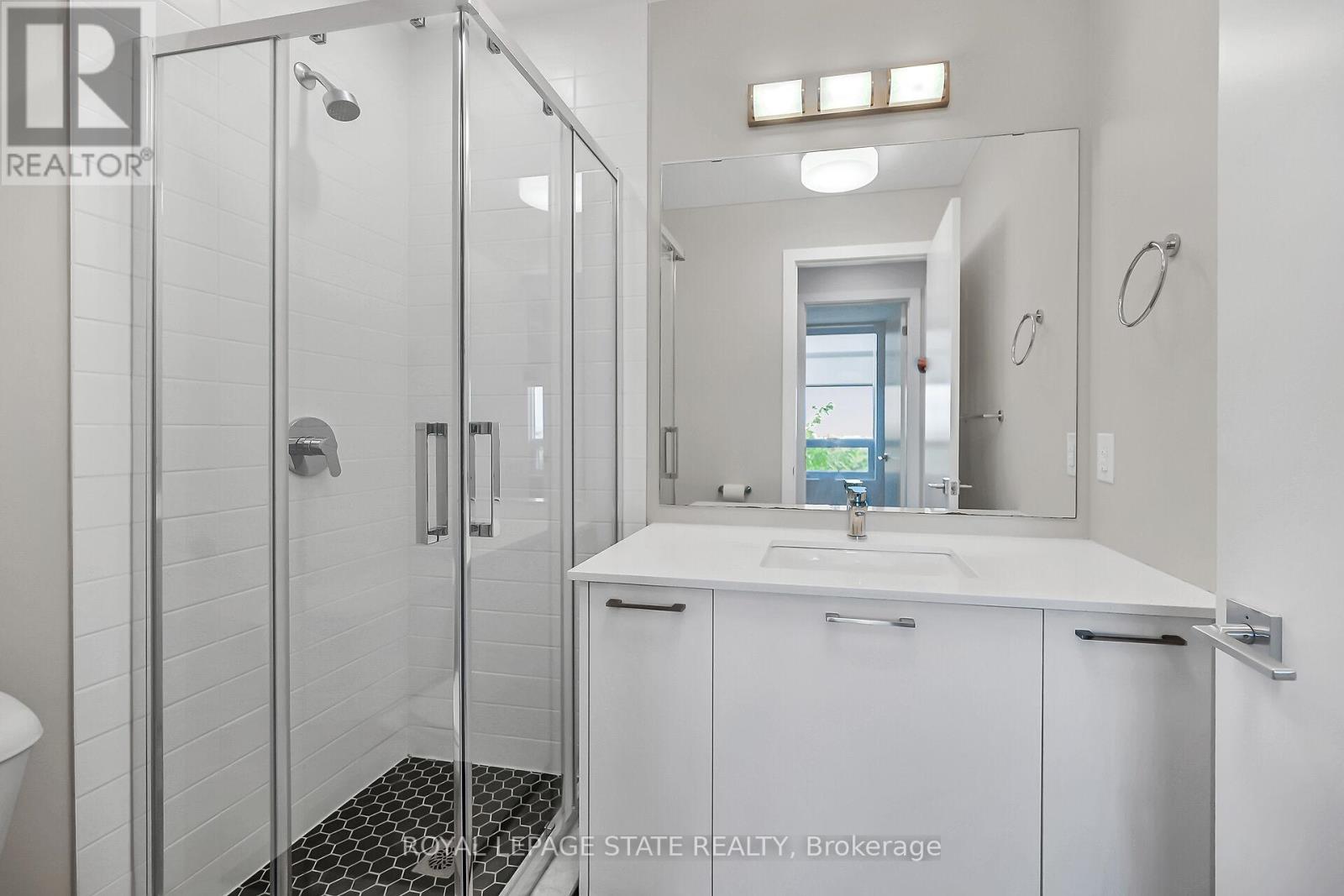 Photo 29 of 307 455 Charlton Avenue E, Hamilton ON