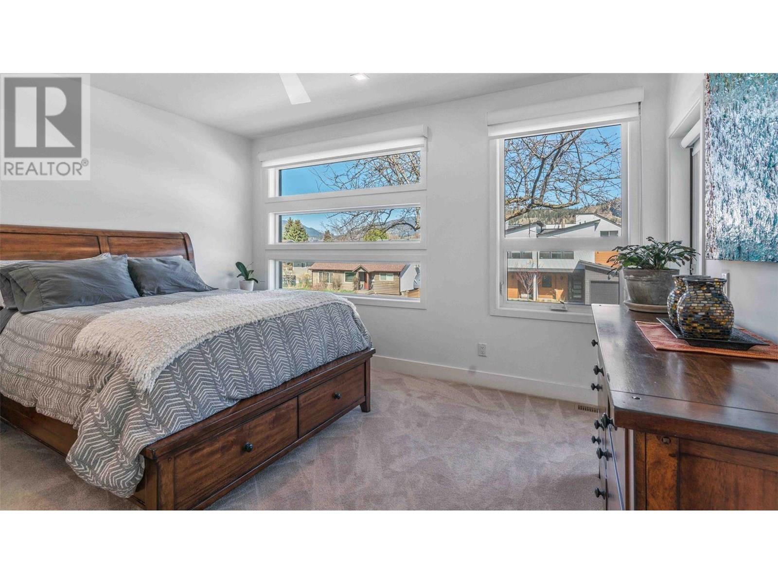 1027 Wilson Avenue, Kelowna