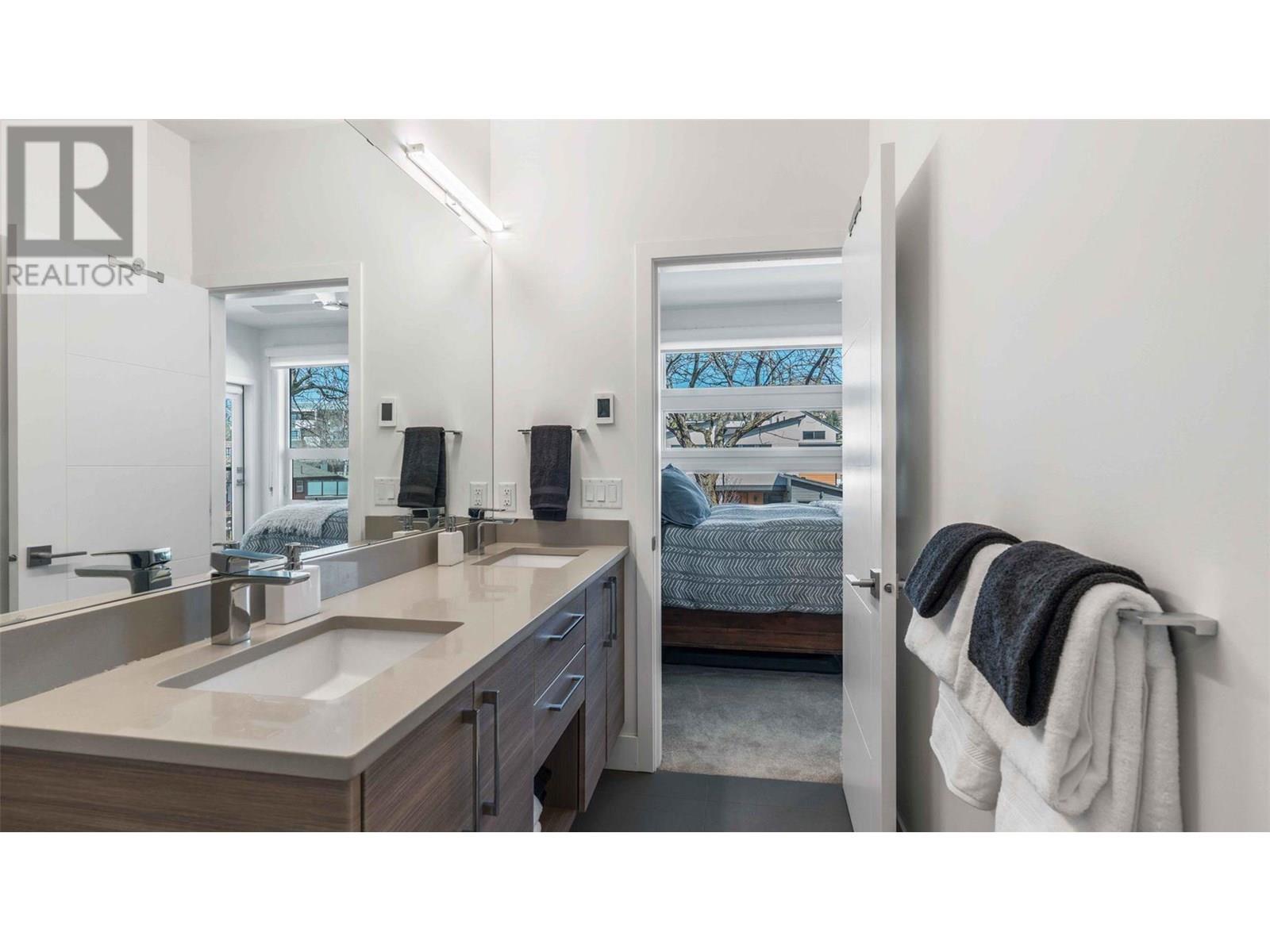  1027 Wilson Avenue, Kelowna