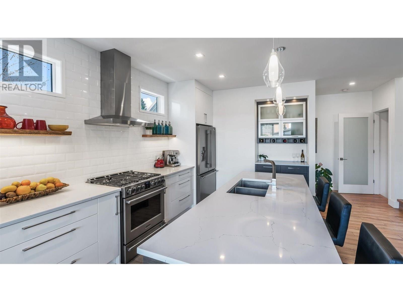  1027 Wilson Avenue, Kelowna