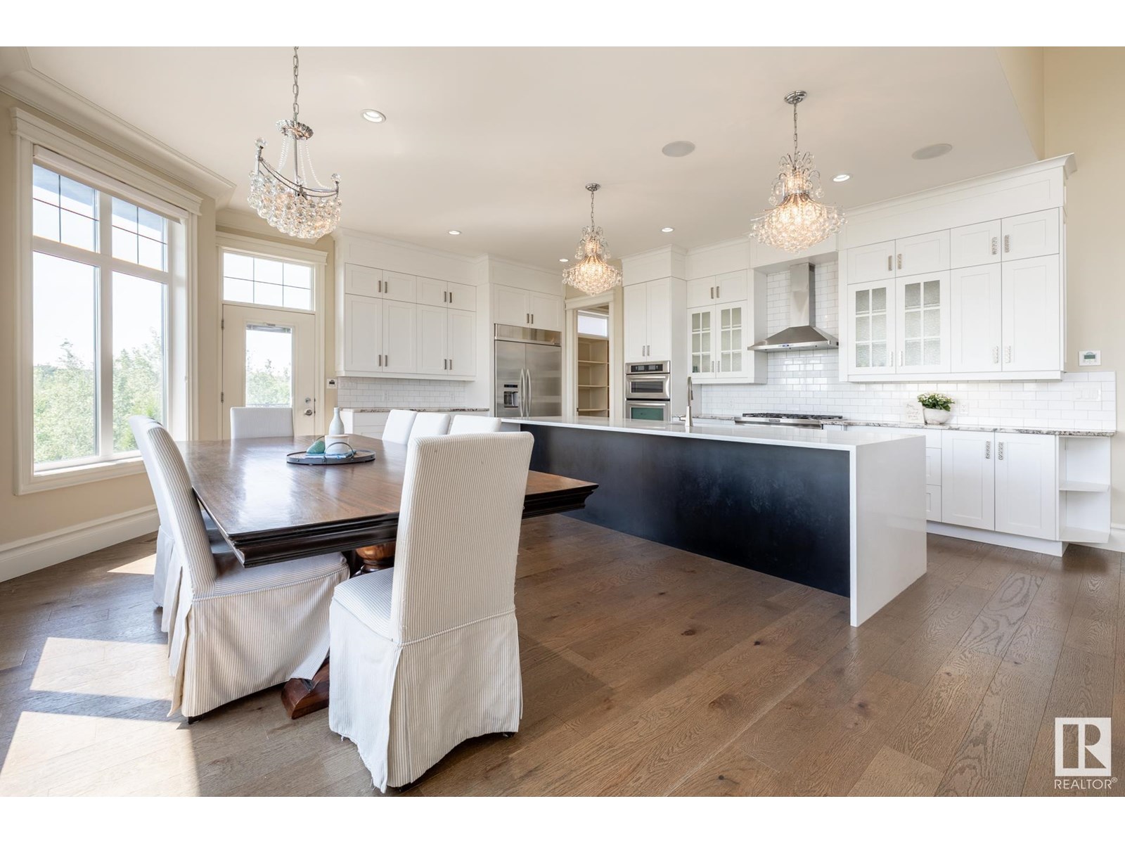Photo 4 of 1018 Hollands Pt Nw, Edmonton AB