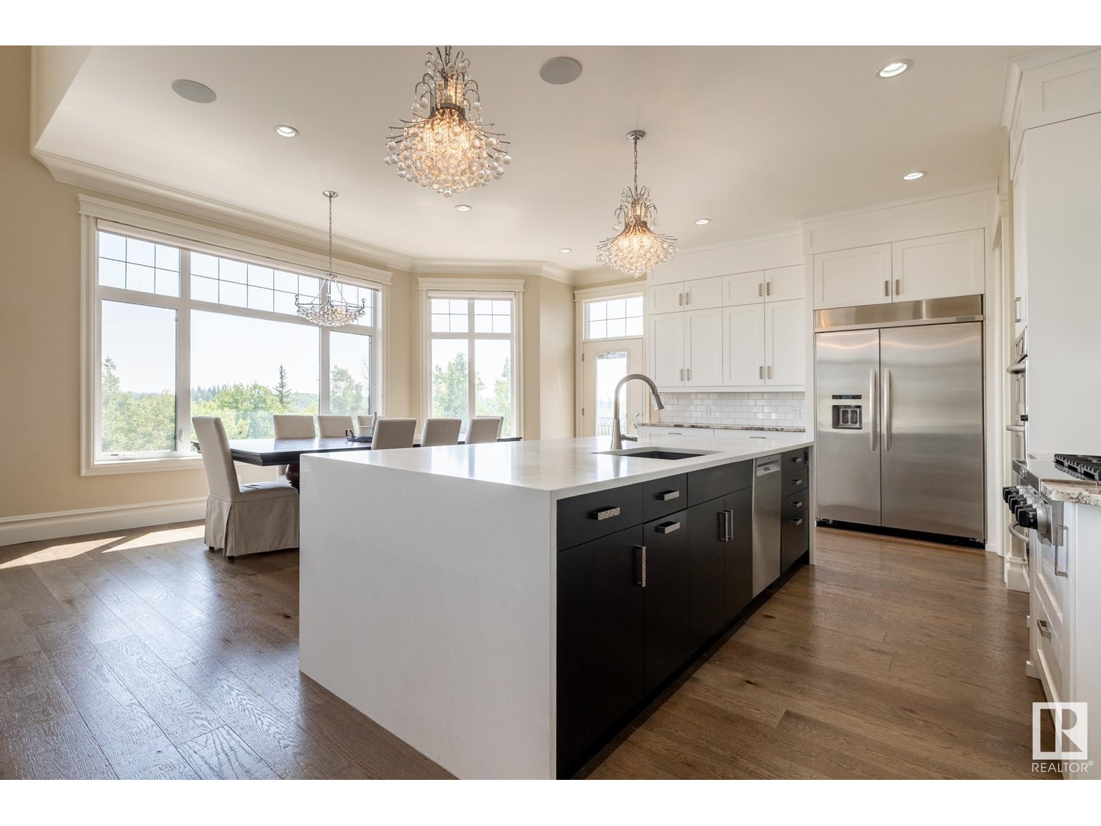 Photo 5 of 1018 Hollands Pt Nw, Edmonton AB