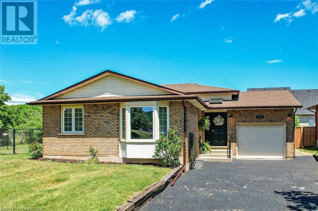 Photo 1 of 329 Central Avenue, Grimsby ON