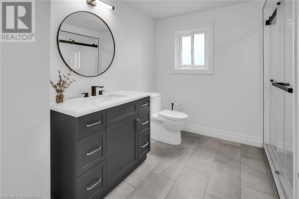 Photo 21 of 329 Central Avenue, Grimsby ON