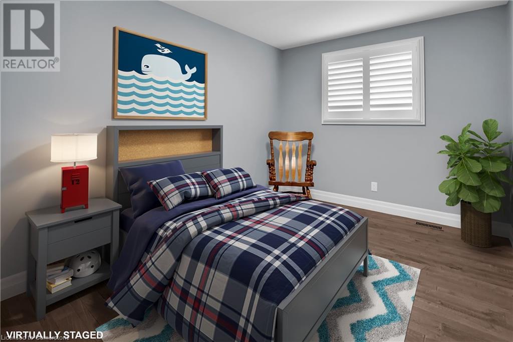 Photo 13 of 329 Central Avenue, Grimsby ON