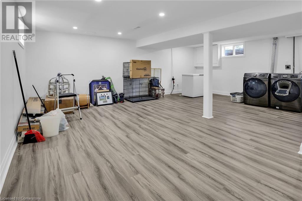 Photo 24 of 329 Central Avenue, Grimsby ON