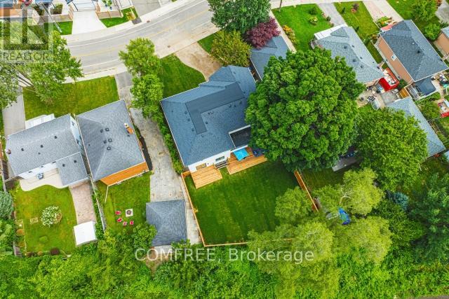 Photo 49 of 202 Queen Street W, Mississauga ON