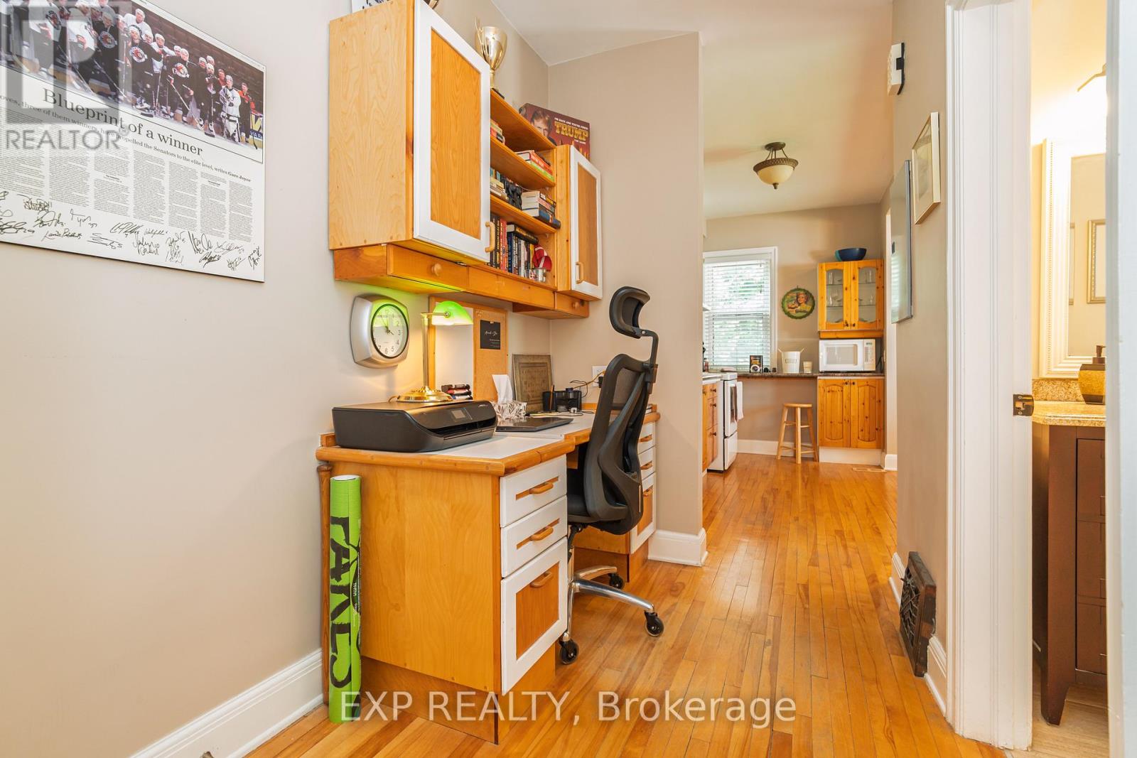 Photo 11 of 12 Ross Avenue, Ottawa ON