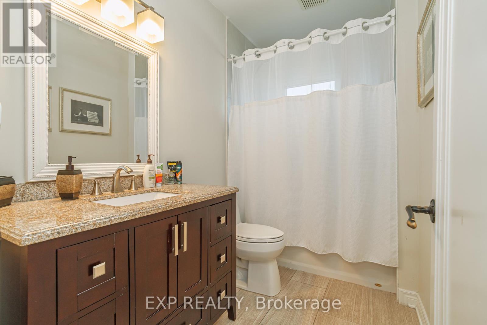 Photo 6 of 12 Ross Avenue, Ottawa ON