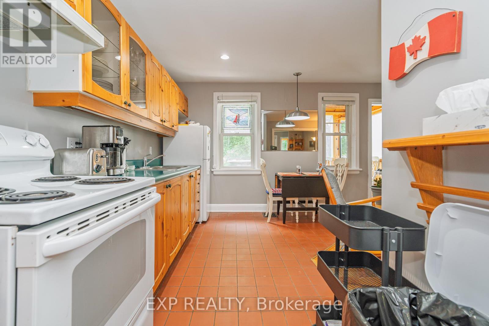Photo 1 of 12 Ross Avenue, Ottawa ON