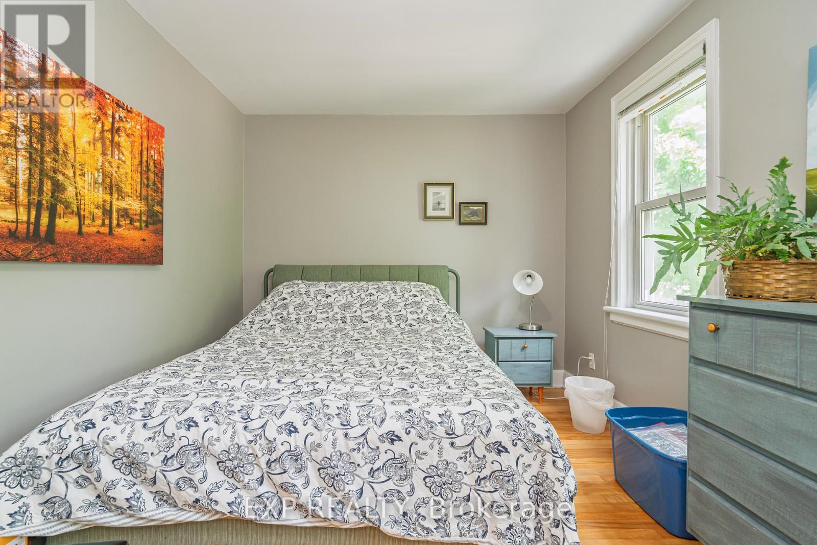 Photo 22 of 12 Ross Avenue, Ottawa ON