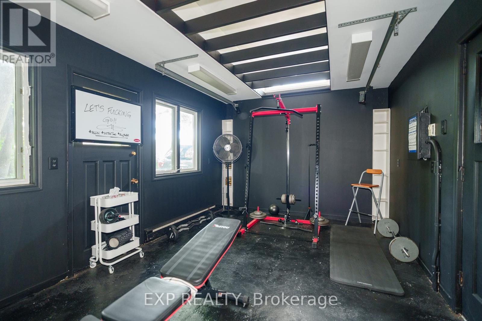 Photo 27 of 12 Ross Avenue, Ottawa ON