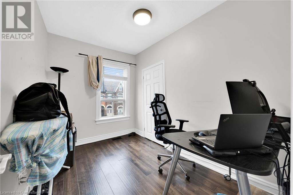 Photo 19 of 199 Bay Street N, Hamilton ON