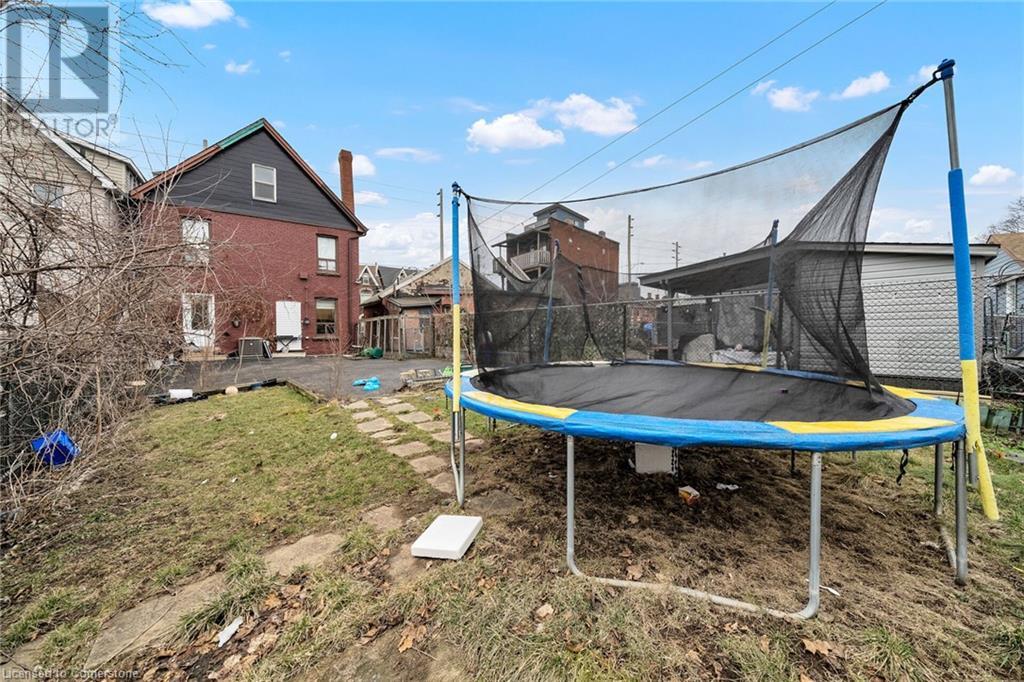 Photo 33 of 199 Bay Street N, Hamilton ON