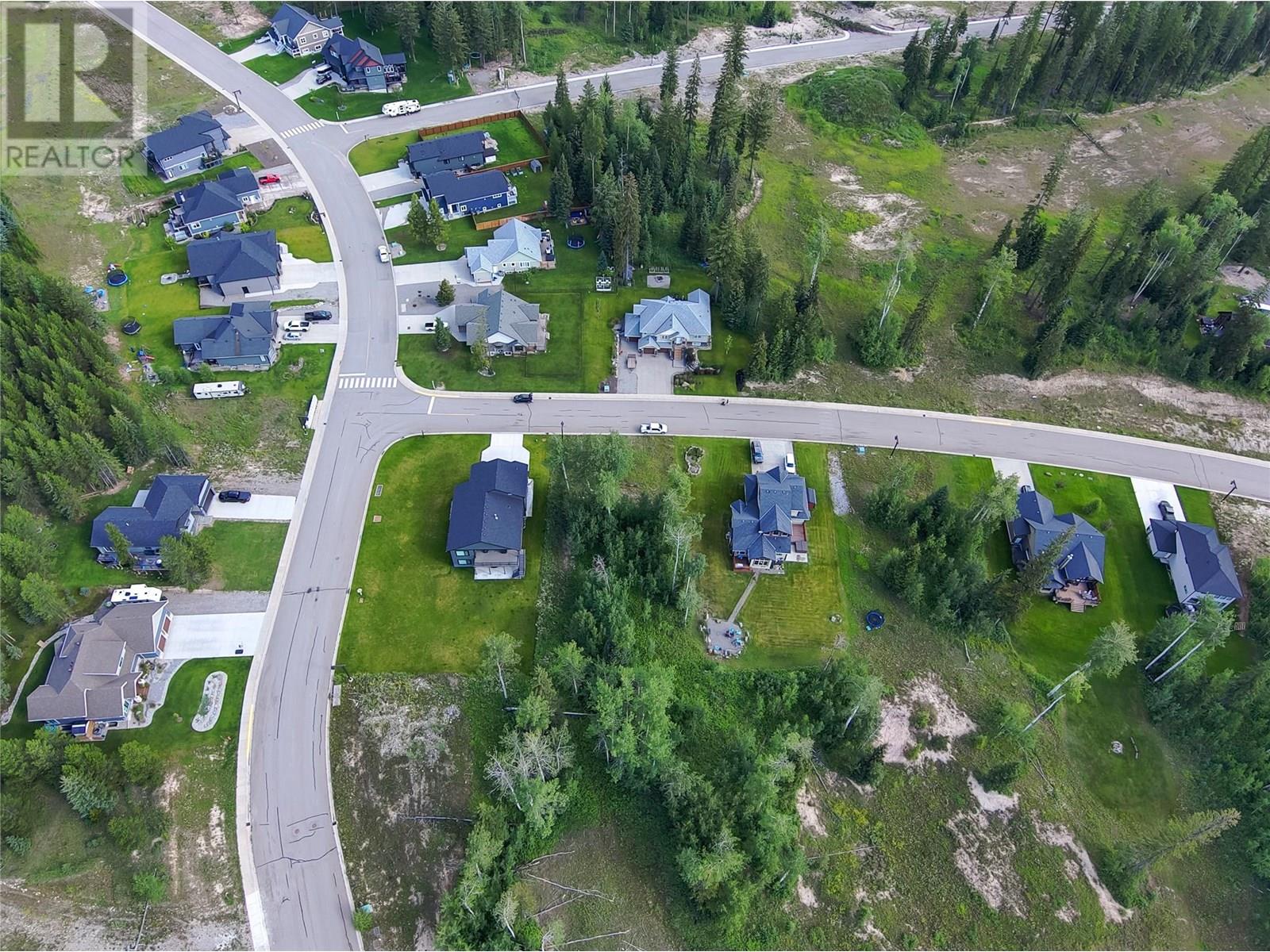 Photo 14 of 2273 Black Hawk Drive, Sparwood BC