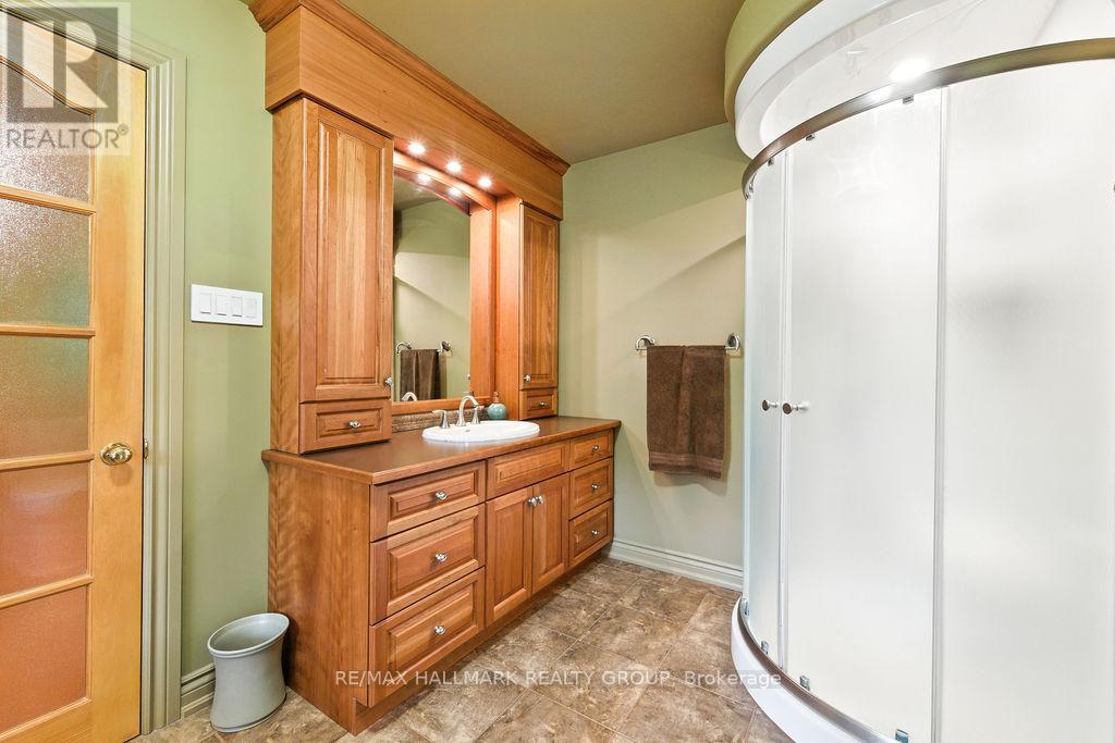 Photo 17 of 206 Deerwood Drive, Ottawa ON