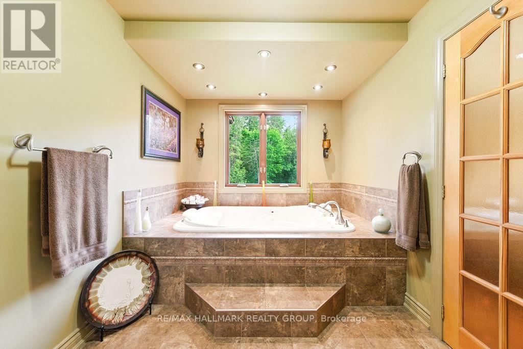 Photo 16 of 206 Deerwood Drive, Ottawa ON