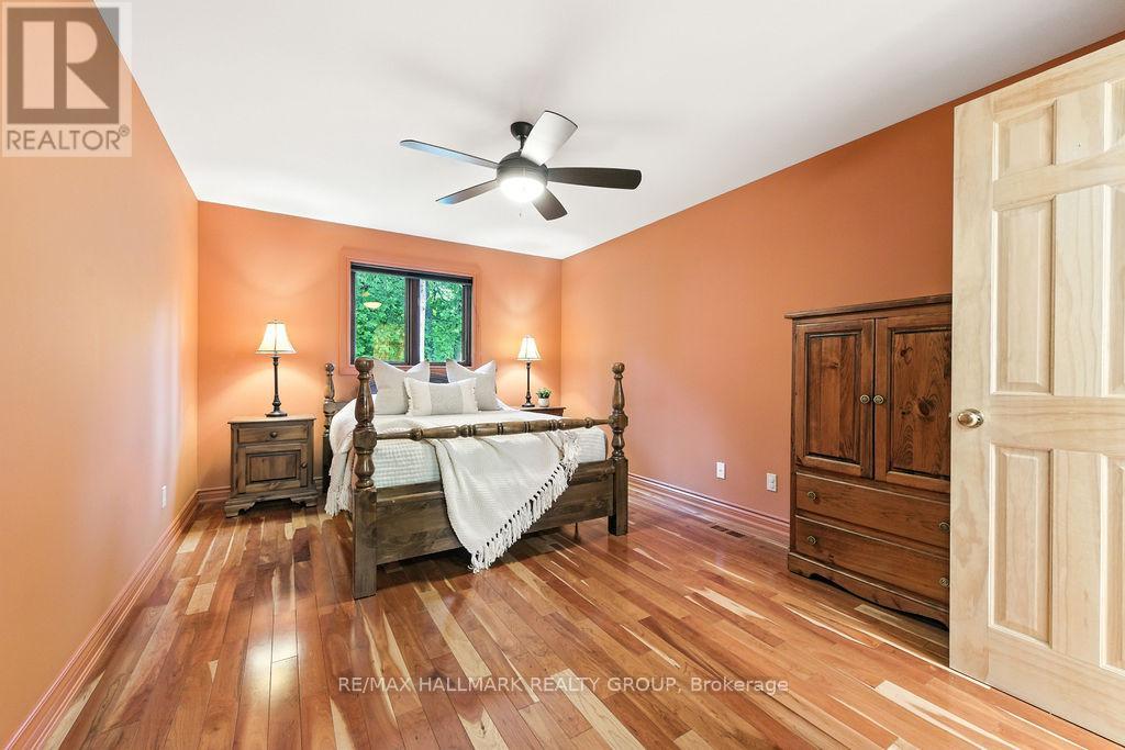 Photo 18 of 206 Deerwood Drive, Ottawa ON