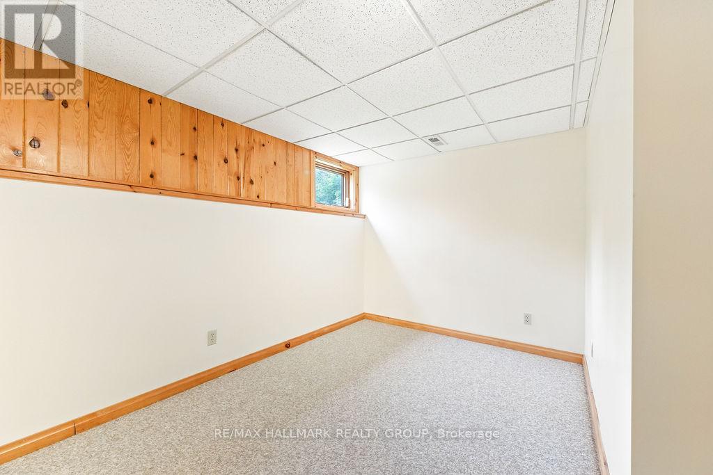 Photo 24 of 206 Deerwood Drive, Ottawa ON