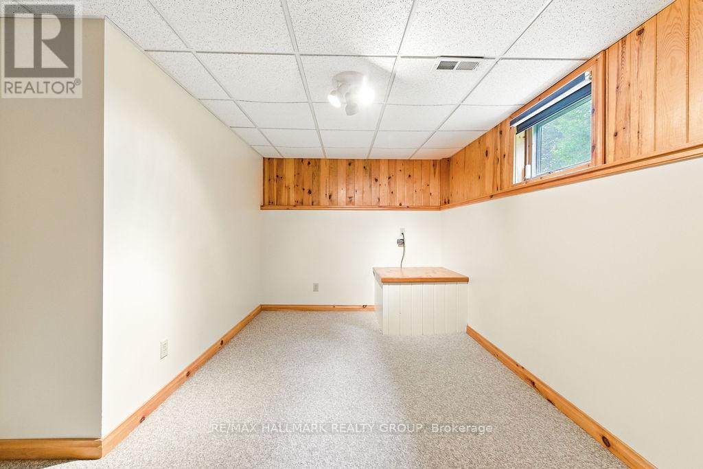Photo 23 of 206 Deerwood Drive, Ottawa ON