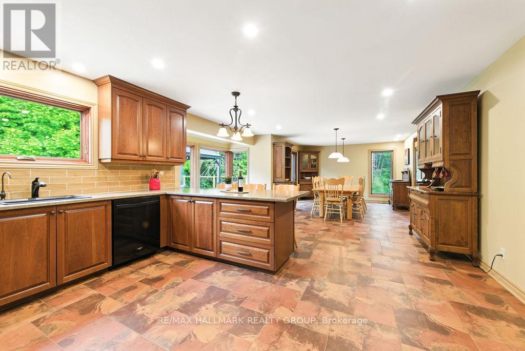 Photo 9 of 206 Deerwood Drive, Ottawa ON