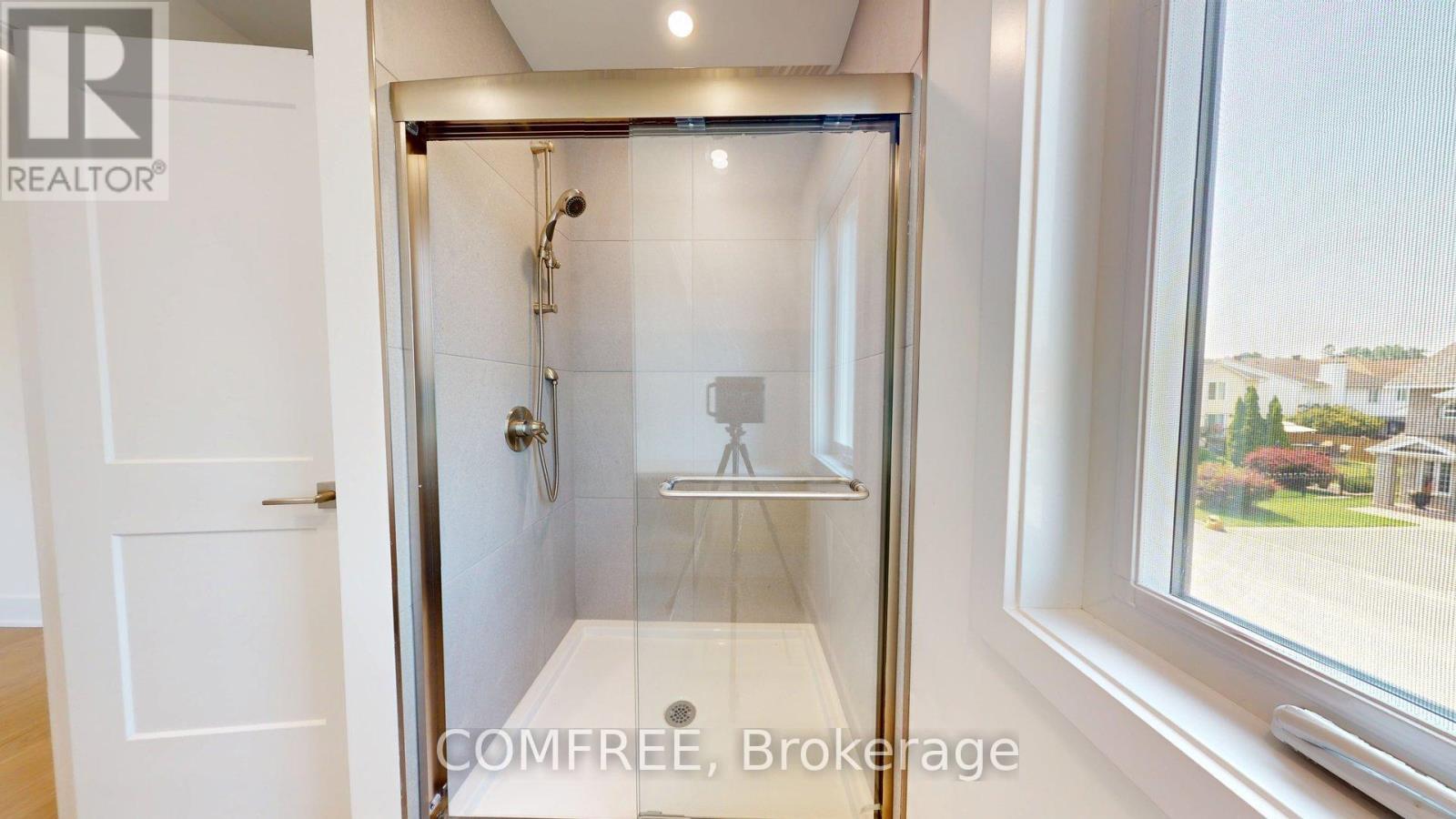 Photo 19 of 6584 Windsong Avenue, Ottawa ON