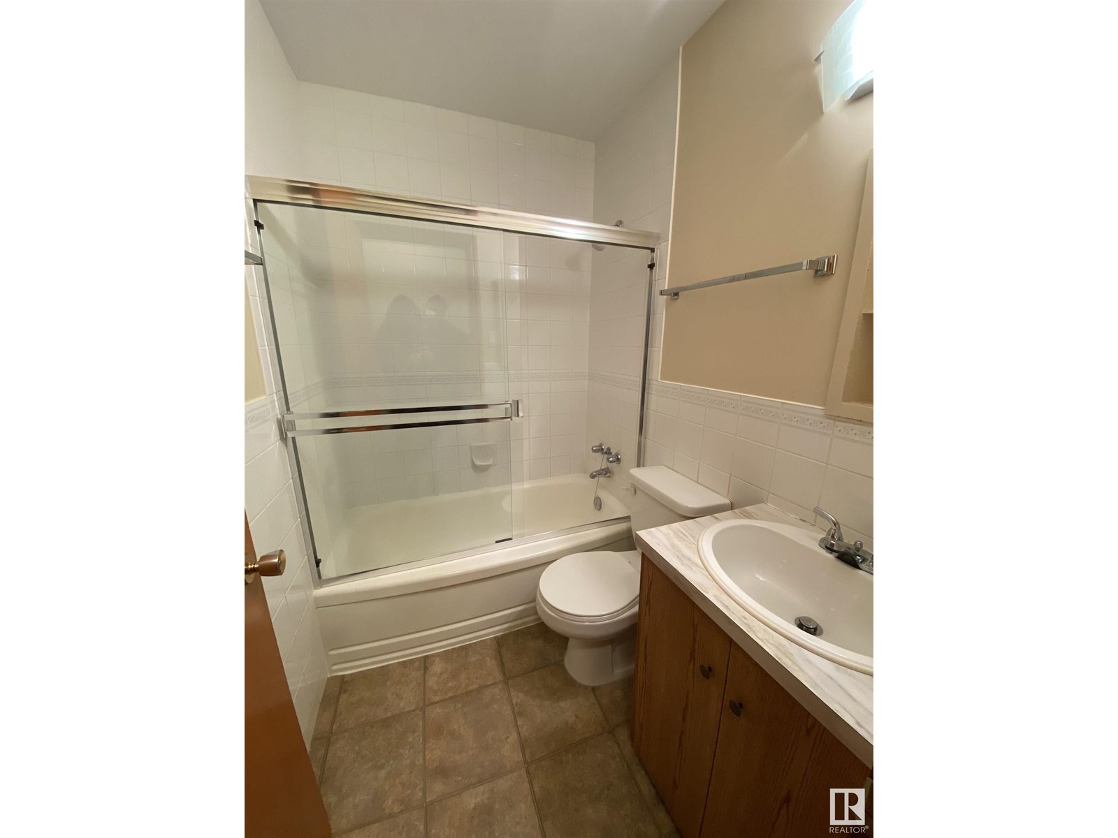 Photo 3 of 10742 106 St Nw, Edmonton AB