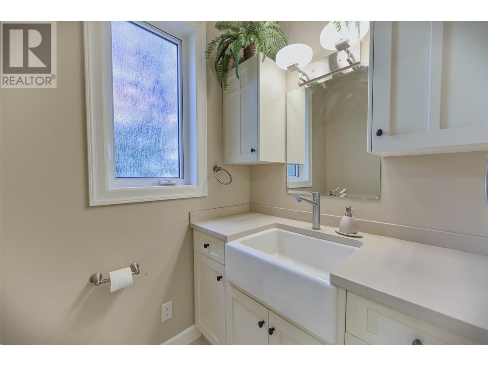10411 81st Street, Osoyoos
