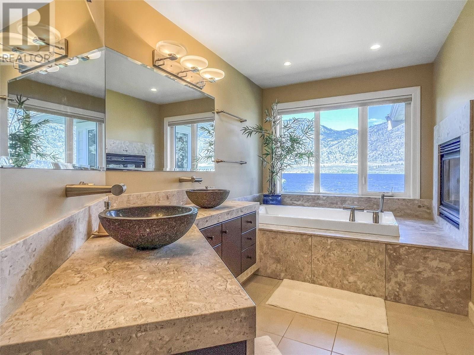 10411 81st Street, Osoyoos